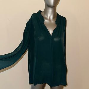 L’agence blouse size 8. Green
